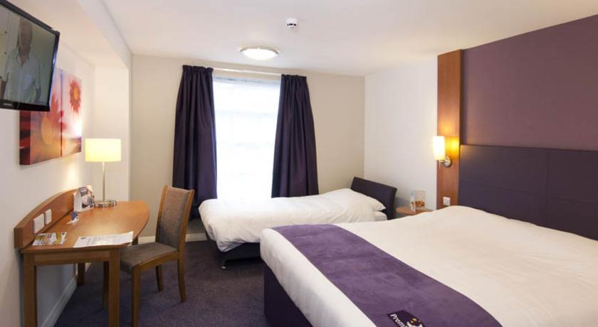 Premier Inn Merthyr Tydfil Exterior foto