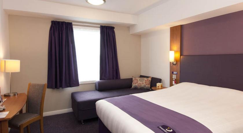 Premier Inn Merthyr Tydfil Exterior foto